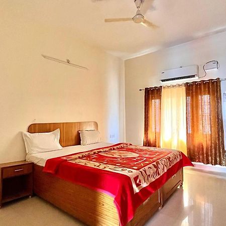Aditya Palace Orchha Luaran gambar