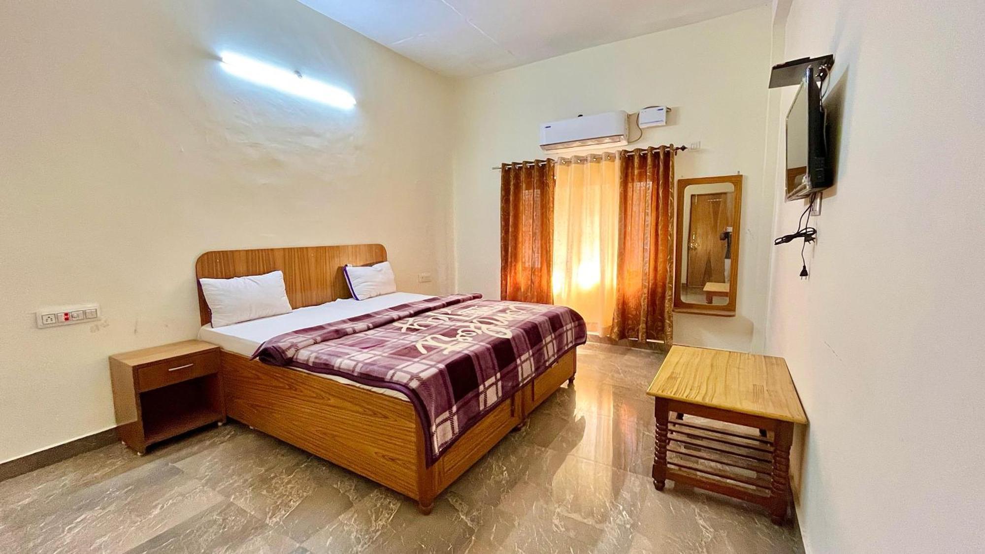 Aditya Palace Orchha Luaran gambar